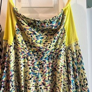 Hurley strapless flowy dress…..super cute for the summer